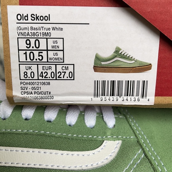 Vans Men’s Old Skool Gum Basil/True White Sneakers - Picture 16 of 16